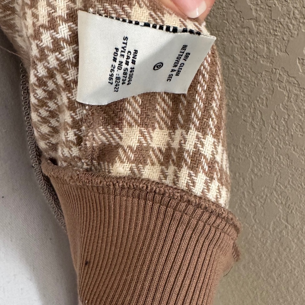 Plaid Patterned Flannel Like Jacket - image 6